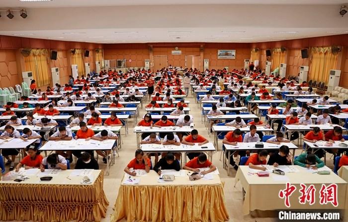 资料图：泰国孔敬大学孔子学院学生参加汉语考试。YCT（Youth Chinese Test，中小学生汉语考试）是一项国际汉语能力标准化考试。<span target='_blank' href='/'>中新社</span>发 胡琳 摄