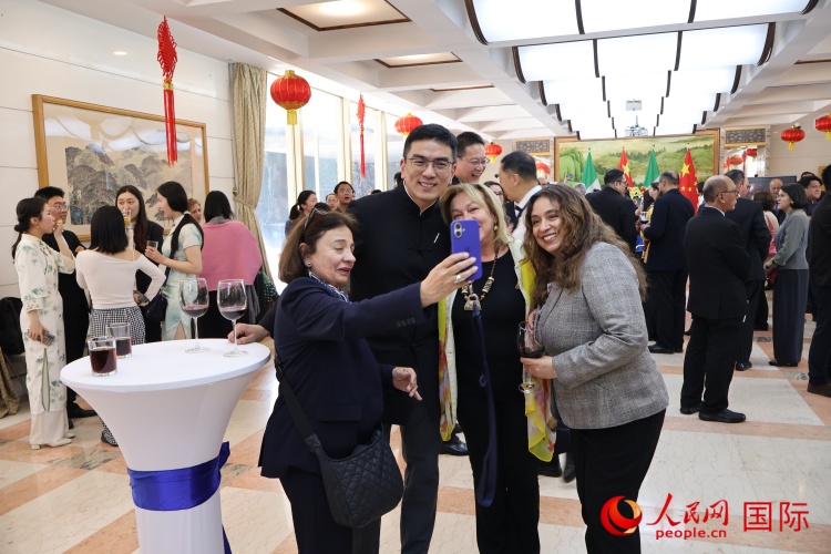 图片为活动现场。人民网 埃内斯托·多明戈斯摄